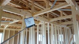 サラサホーム福井北　(株)ガウディ　小屋組み